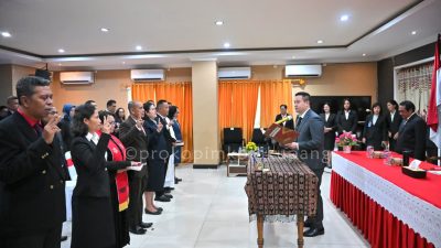 Wali Kota Kupang Lantik 5 Pejabat Administrator