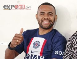 Yabes Roni Minta Pemda di NTT Serius Bina Sepakbola Usia Muda