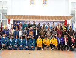 Wamen Diktisaintek Lepas 2.319 Mahasiswa KKN GENTASKIN ke 100 Desa di NTT