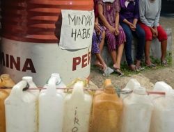Minyak Tanah Langka di Kota Kupang, Ibu-Ibu Ancam Turun ke Jalan