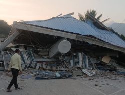 38 Orang Meninggal Dunia Akibat Gempa Flores