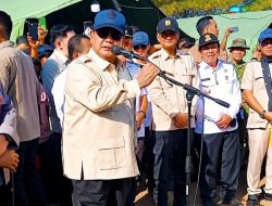 Di Hadapan Prabowo, Korban Gempa Mbay Menjerit: “Pak, Rumah Kami Hancur”