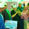 Gubernur Bengkulu Serahkan Bantuan Korban Gempa Flores di Mbay